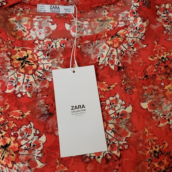 HP🎉 NWT Zara Semi- Sheer Floral lace top Size S - Picture 4 of 4